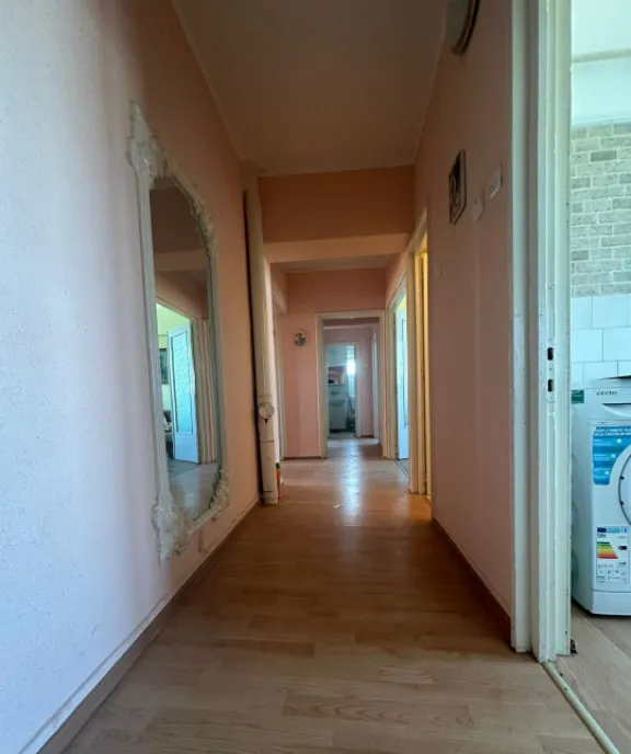 Apartament 3 camere decomandat Calea Calarasilor