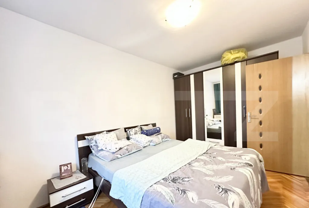 Apartament 3 camere 63 mp Calea Lipovei