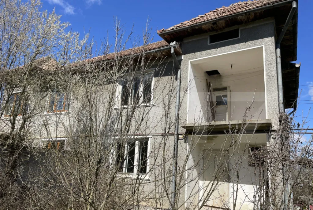 Duplex 3camere bucatarie 2bai beci