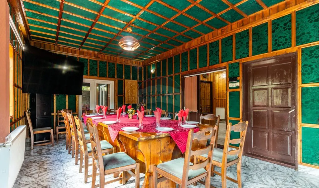 Casa 10 camere Ultracentral Sinaia Langa Castelul