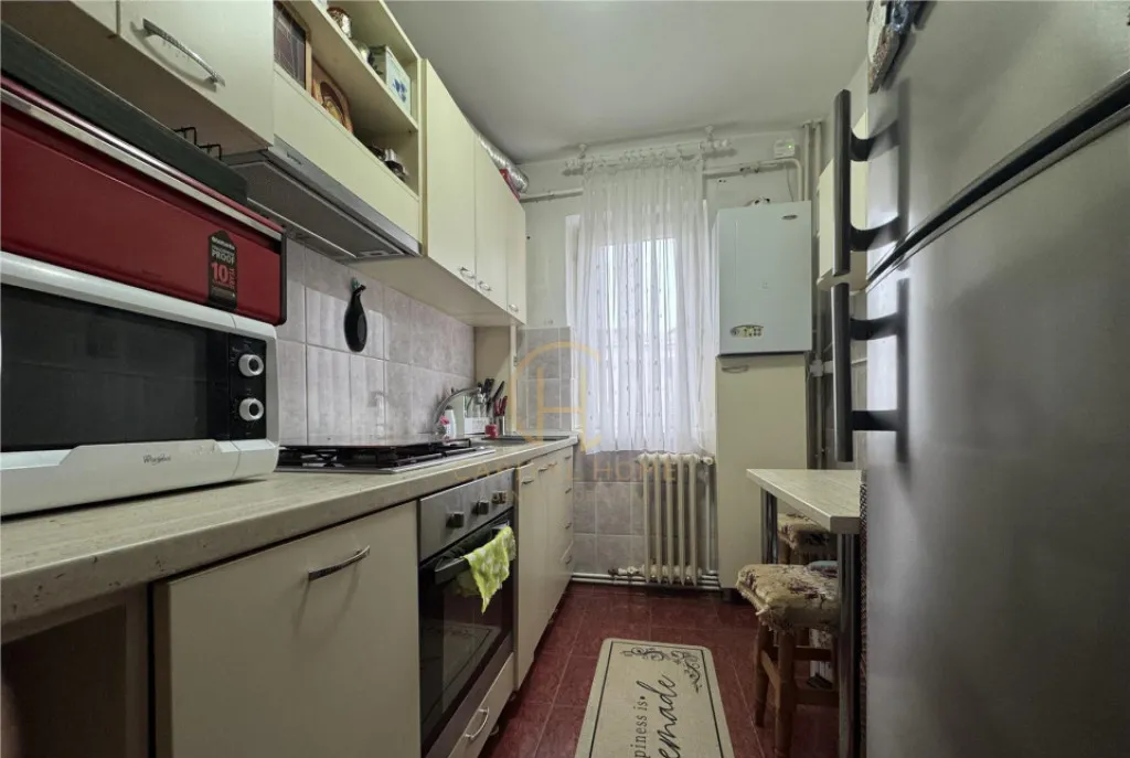 76000euro Ap 2 camere et 3 Mircea cel Batran mobilat