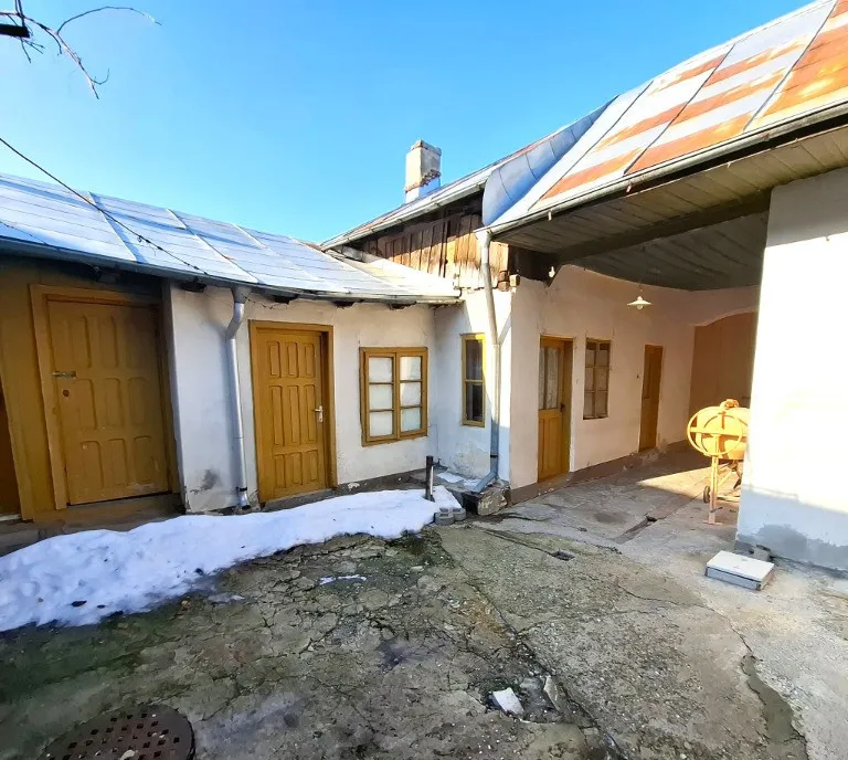 Vila interbelica de exceptie utilizare mixta Ultracentral Odobesti