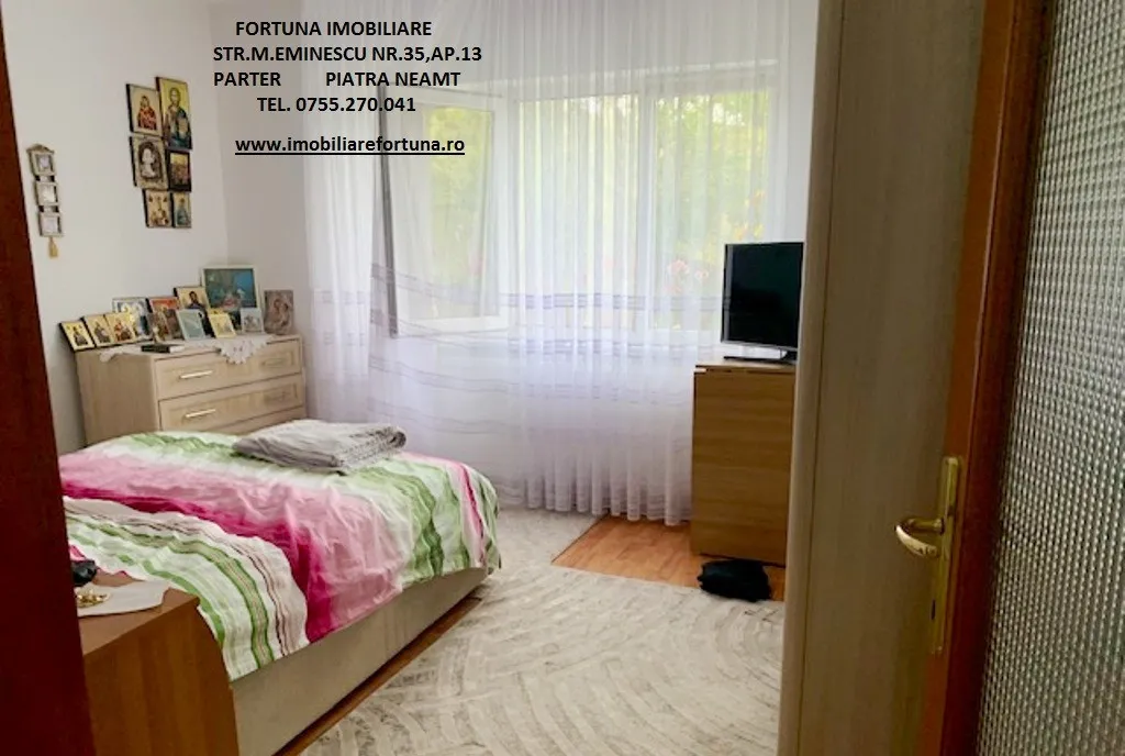 Casa in oras cu priveliste de vis la poalele padurii
