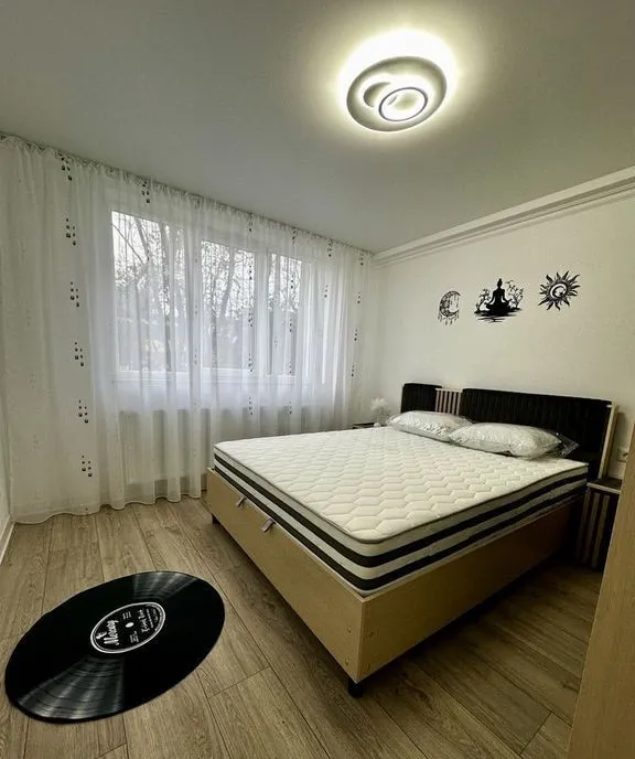 Apartament 2 camere - renovat complet - Tiglina