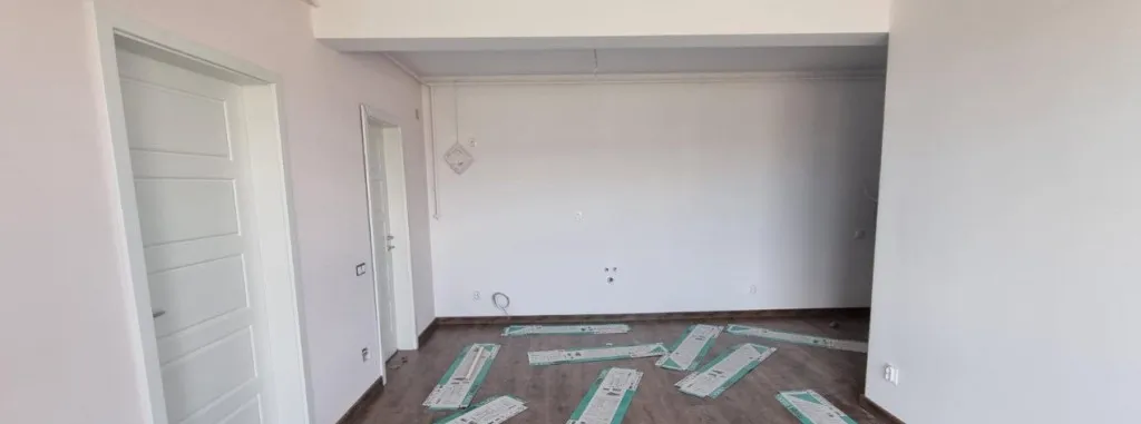 Apartament 3 camere 55 mp intermediar parca