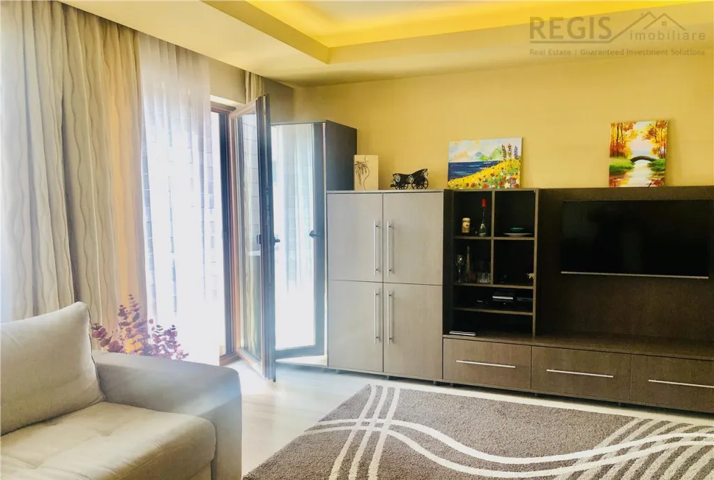 Apartament 3 camere cu doua parcari strada de vile langa