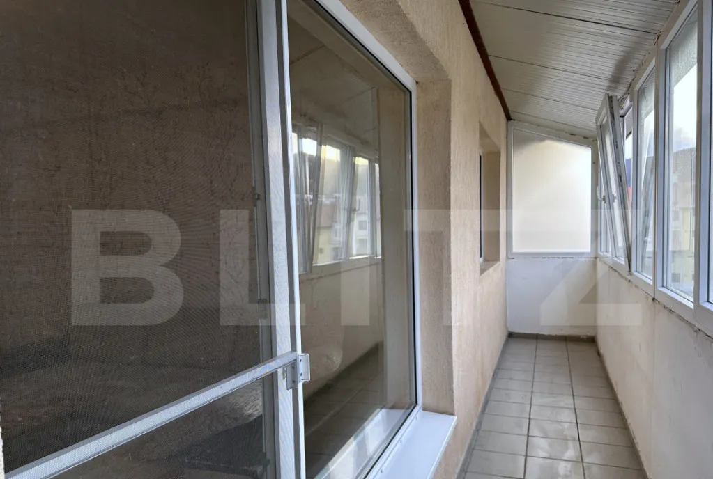 Apartament 4 camere 125 mp utili parcare strada