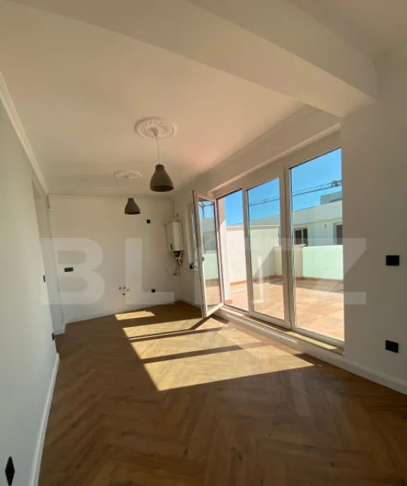 Apartament 3 camere de vanzare decomandat terasa zona ce