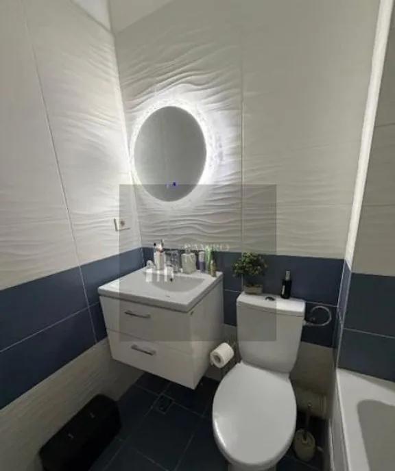 Apartament 2 camere de vanzare - Grand Kristal Residen