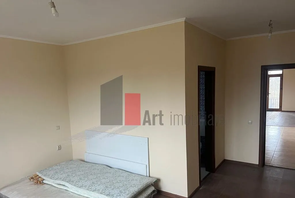 Casa cu teren de 5000MP judet giurgiu 30KM de bucuresti