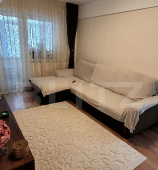 Apartament 3 camere 67 67 mp zona Galata