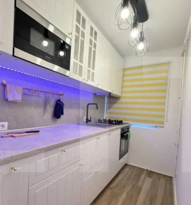 Apartament 4 camere 60 mp zona Cetatii