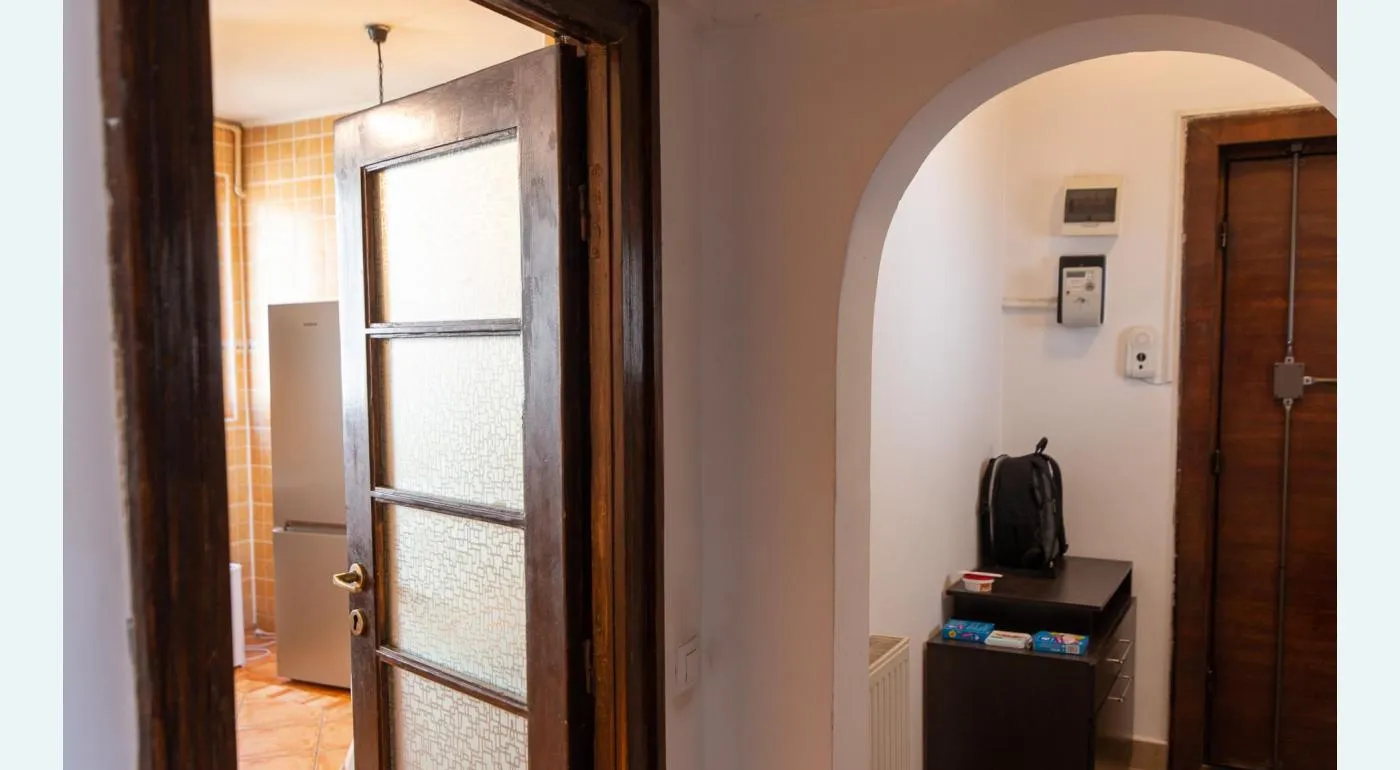 Ultracentral-Teatrul National Apartament cu terasa-Airbnb