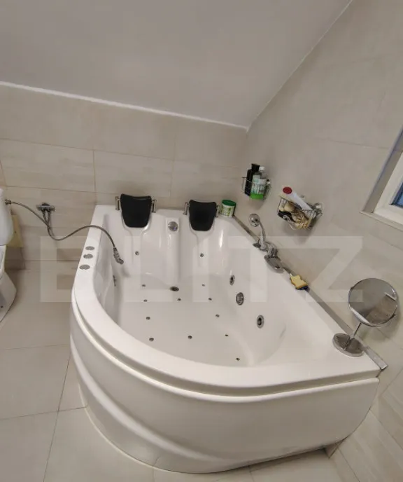 Casa individuala 330 mp utili teren 520 mp Andrei Muresa