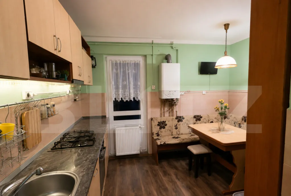 Apartament de 3 camere bloc premium etaj intermediar zona