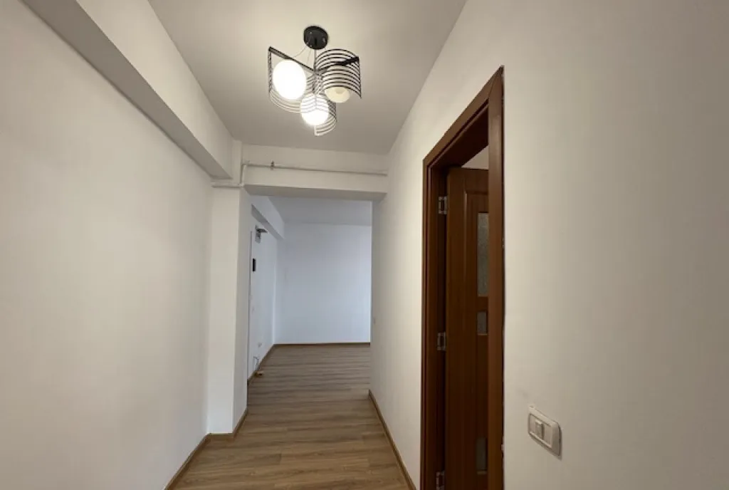 79900euro Apartament 2 camere 48mp decomandat balcon parc