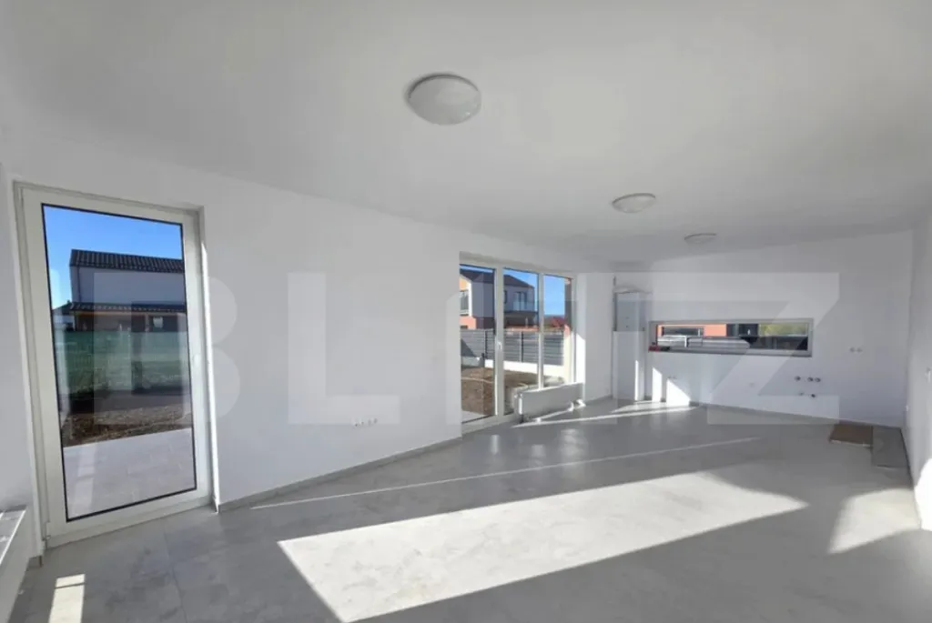 Casa noua cu design modern 90 mp utili Gradina 680 mp