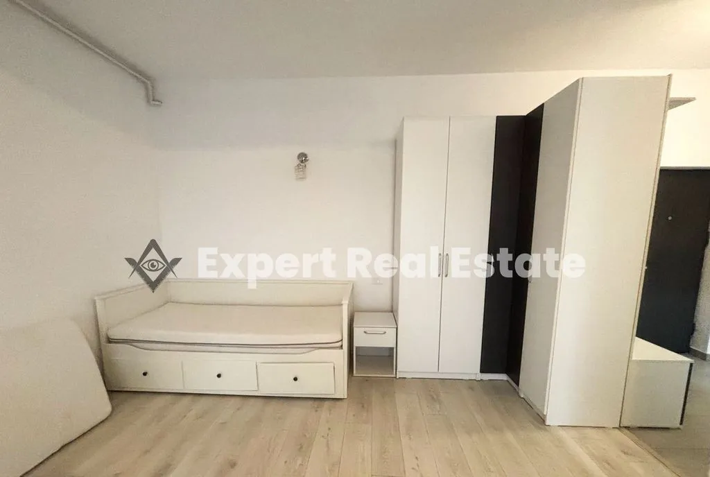 Garsoniera tunari locatie excelenta