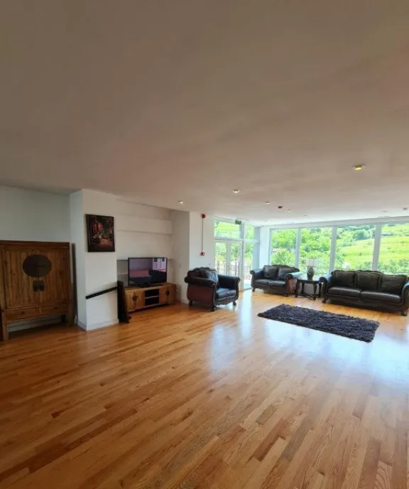 Casa cuplata 400 mp utili si 650 mp de teren sat Tauti
