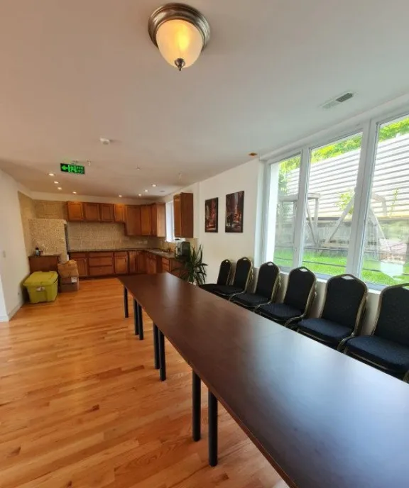 Casa cuplata 400 mp utili si 650 mp de teren sat Tauti