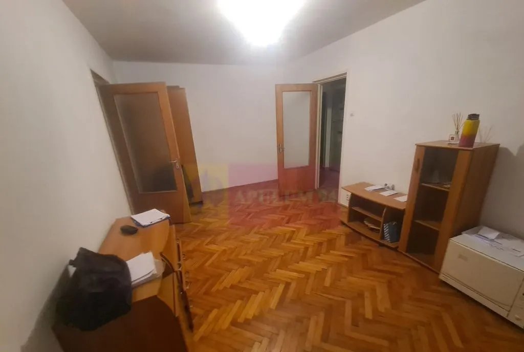 Apartament cu 2 camere de vanzare in Campina