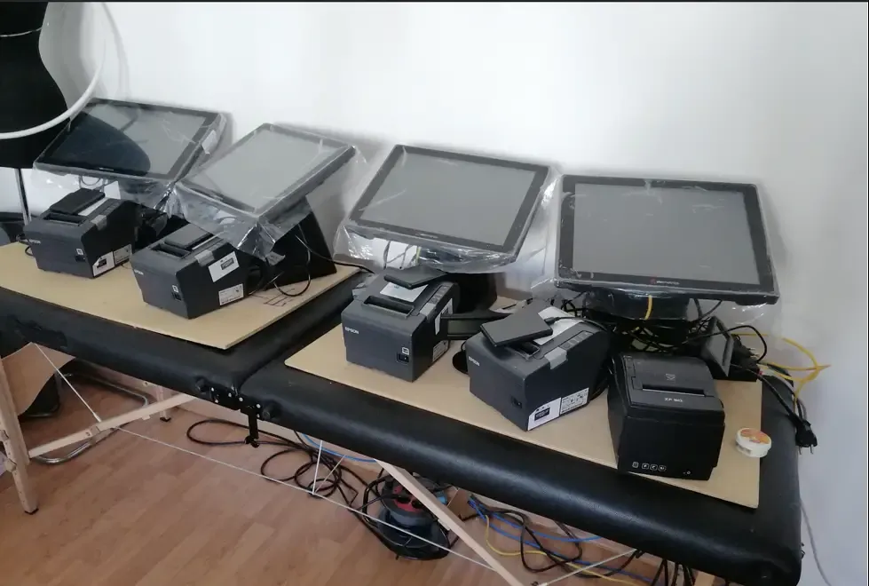 Vand PC All-in-One Colormetrics P1000