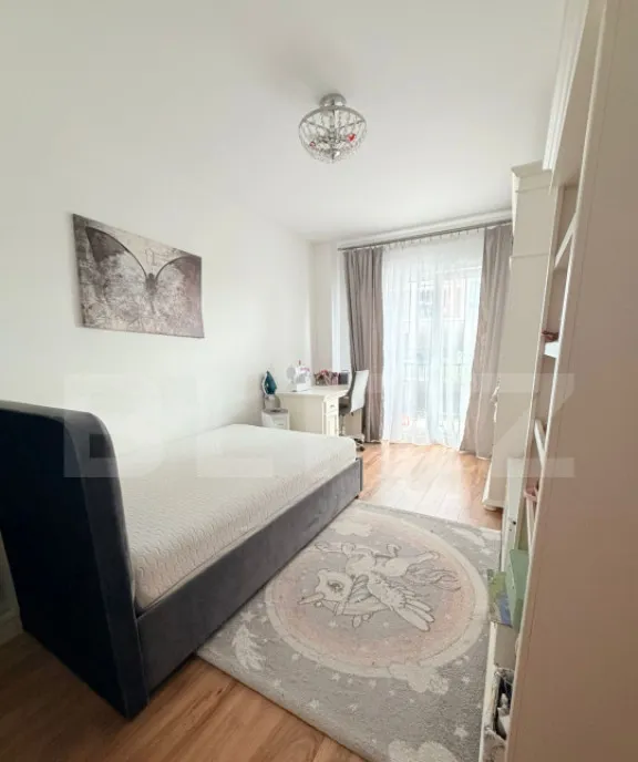 Apartament cu doua camere etaj intermediar parcare inclusa