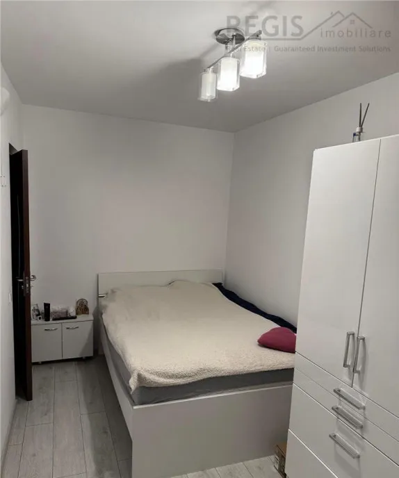 Apartament 2 camere decomandat renovat parter inalt -