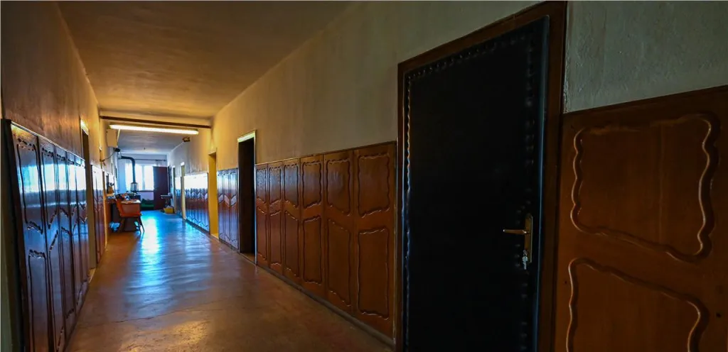 Film Complex agrozootehnic cu traditie echipat pretios p