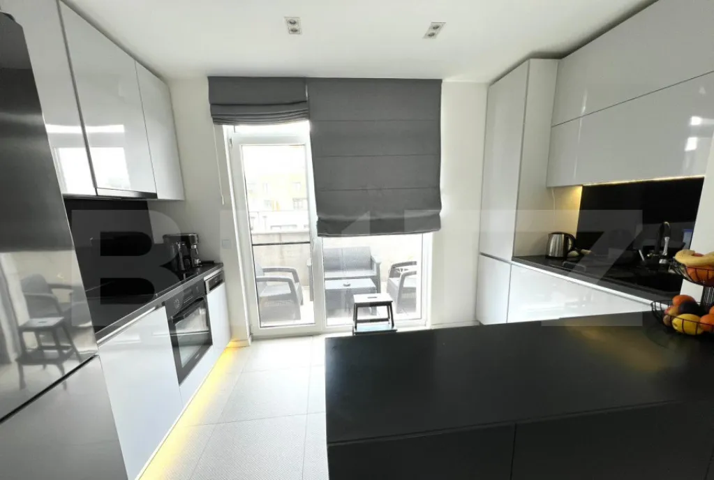 Penthouse de 103 mp utili 4 camere 2 terase de 60 mp 2 pa