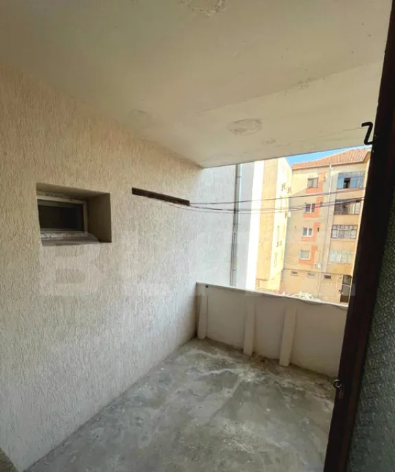 Apartament cu 3 camere 74 mp bloc izolat termic central
