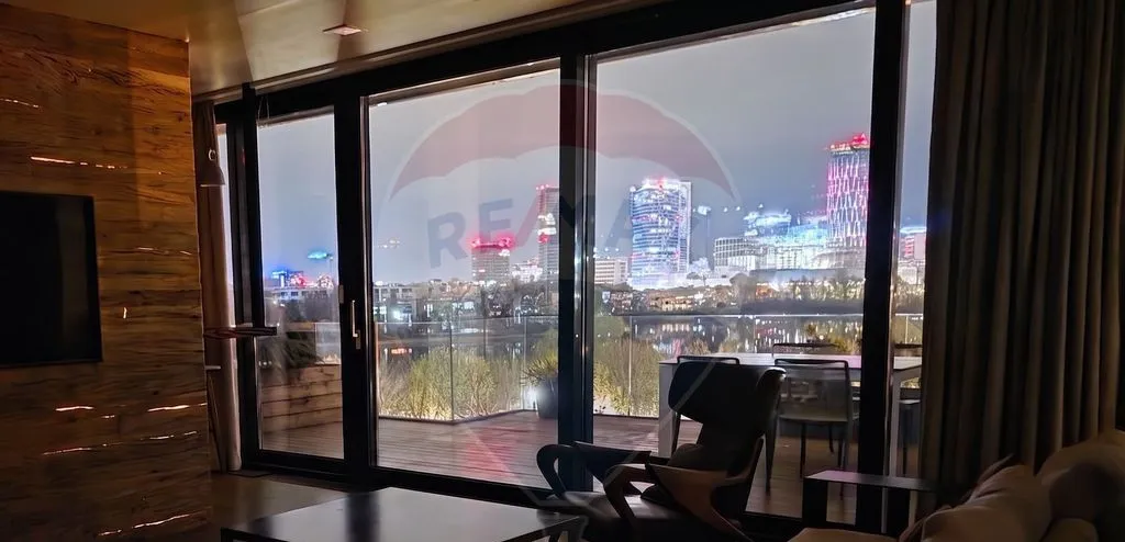 Penthouse exclusivist Floreasca singur pe etaj vede