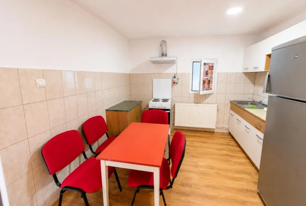 Apartament cu 3 camere zona Mehala