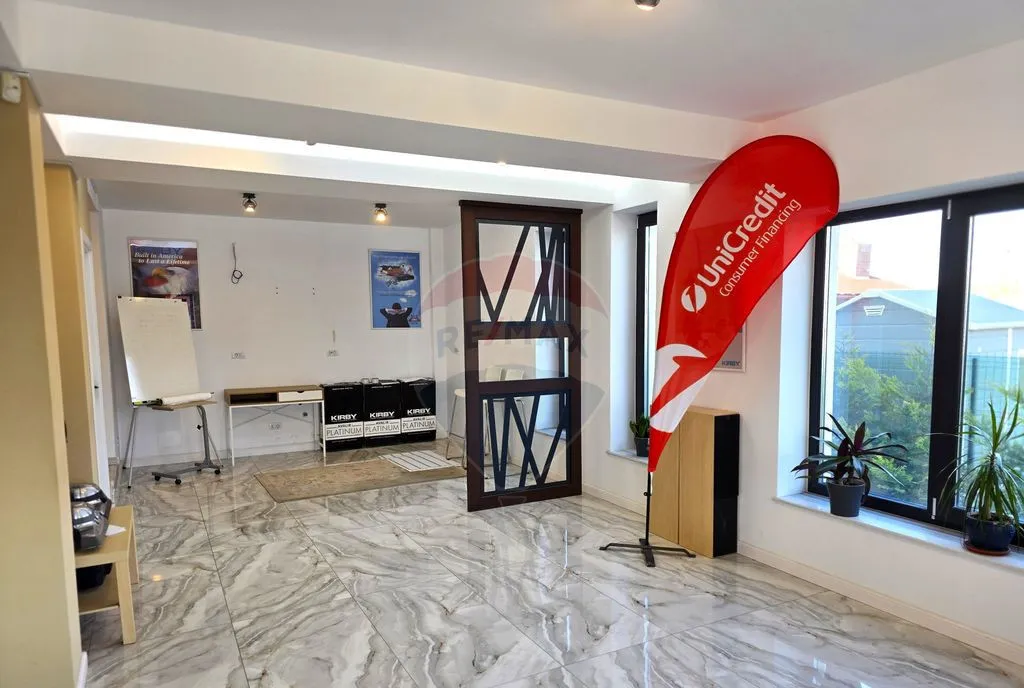 Casa / Vila 2024 de vanzare in zona Micro 14