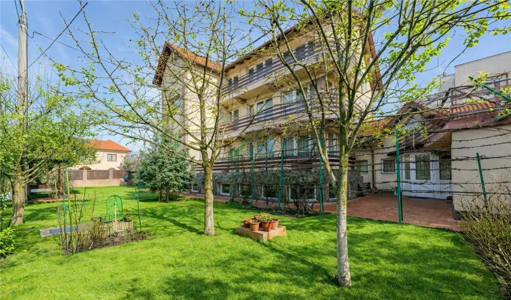 Vila solida Tractorul Coresi spatii ample teren 700 mp ga