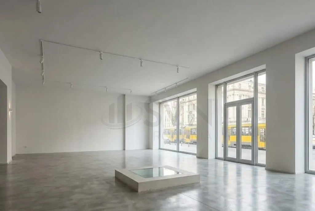 Spatiu comercial Piata Romana