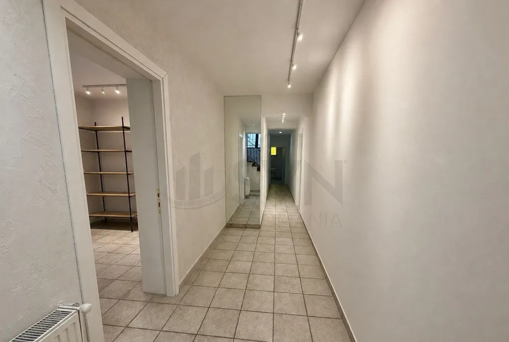 Triplex 6 camere I Spatiu de birouri I Terasa 75 mp I V