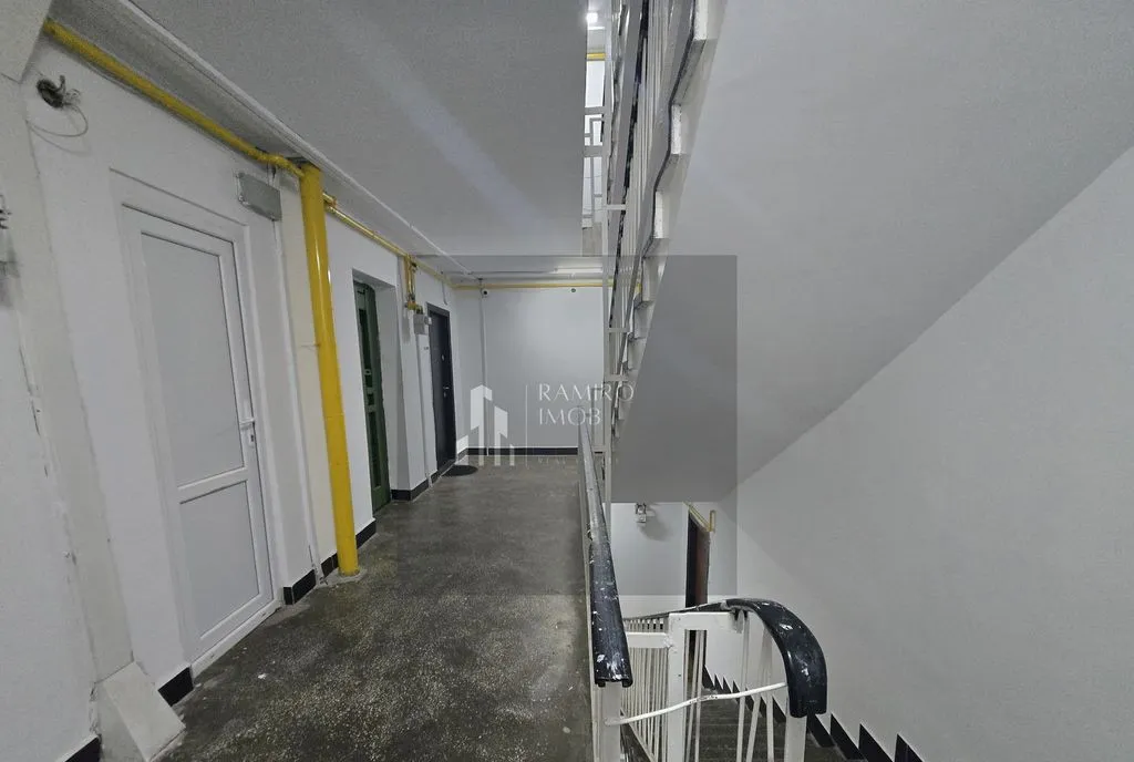Apartament 3 camere 70m decomandat centrala Vadul Nou Sec