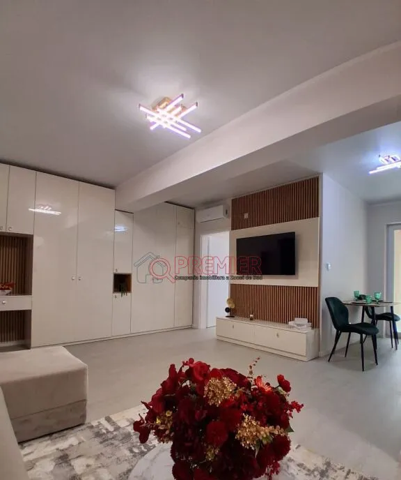 3 Camere Str Biruintei Etaj 1 700 m metrou Gata de