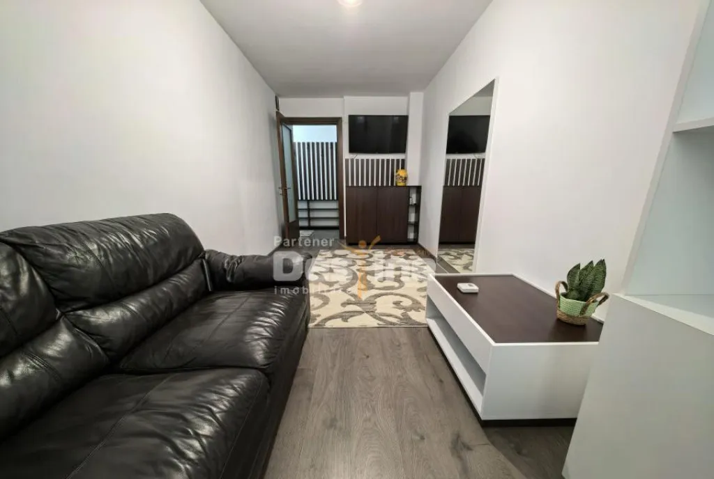 Apartament 3 camere 66 mp mobilat cu gradina si loc parcare