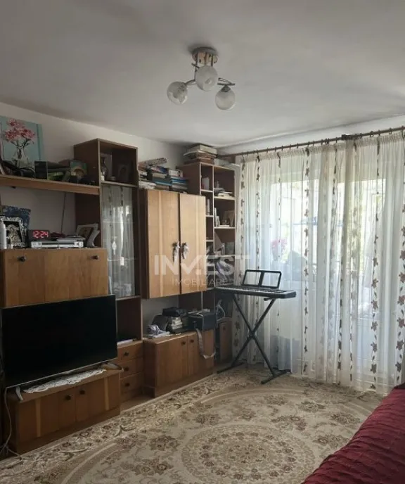 Apartament de vanzare 3 camere zona Pacurari Iasi
