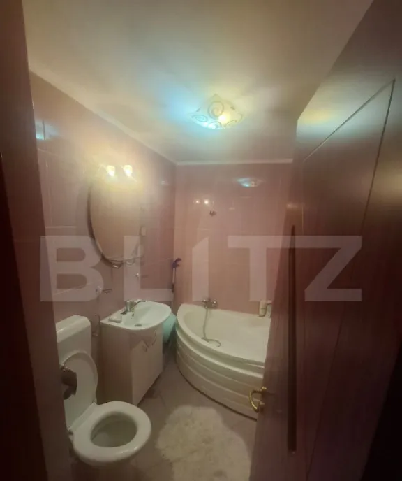 Apartament de vanzare zona centrala Gaesti