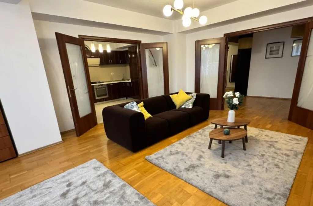 3 camere Baneasa Ionescu de la Brad parcare inclusa