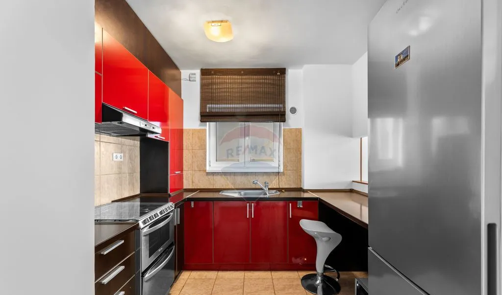 Apartament 2 camere de inchiriat loc parcare in zona