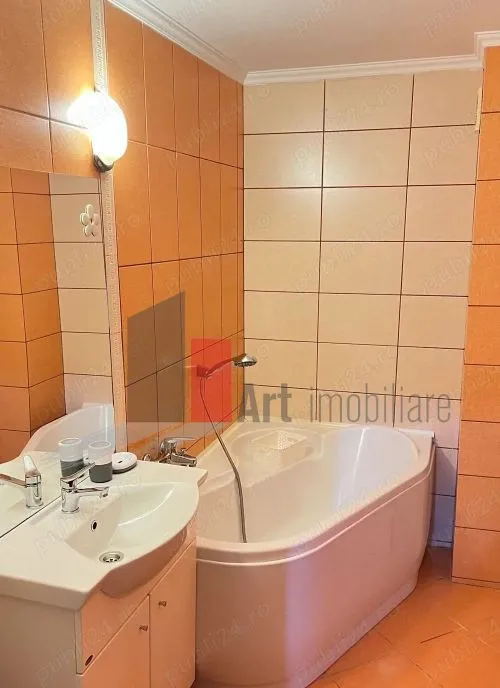 Apartament 3 camere lacul tei