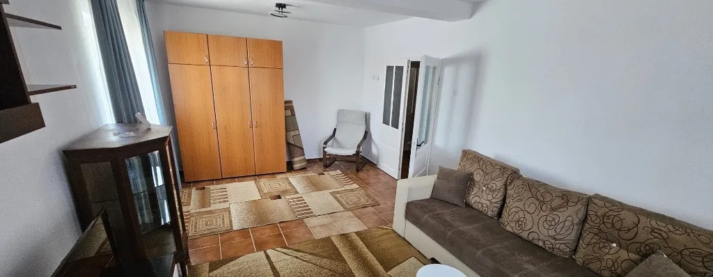 Inchiriere apartament 2 camere la curte Rahova