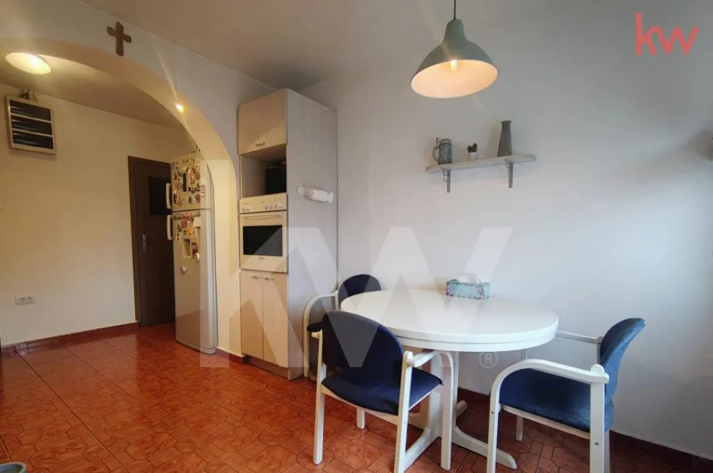 Apartament generos 3 camere 1 Mai