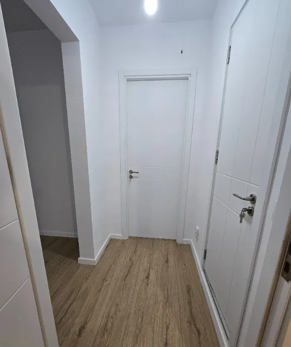 Apartament 3 camere 3min mers pe jos Piata Progresul