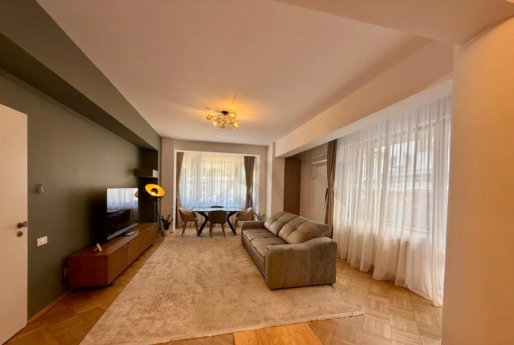 Apartament 3 camere Aviatorilor parcare subterana
