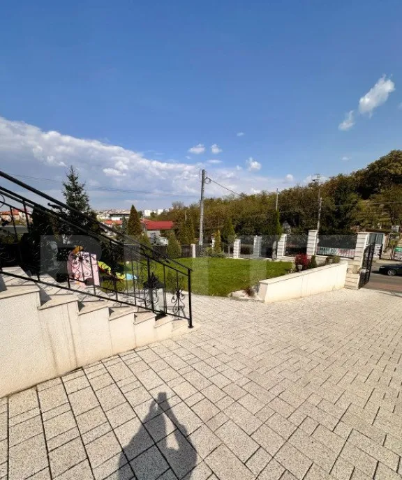 Casa impunatoare de lux - ultra dotata si mobilata